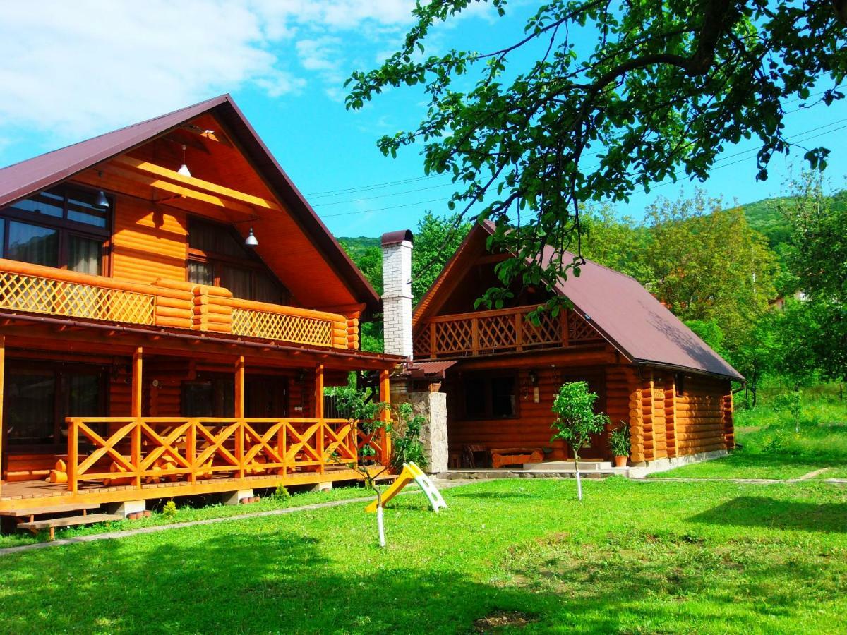 Family Green Sasovka  ภายนอก รูปภาพ